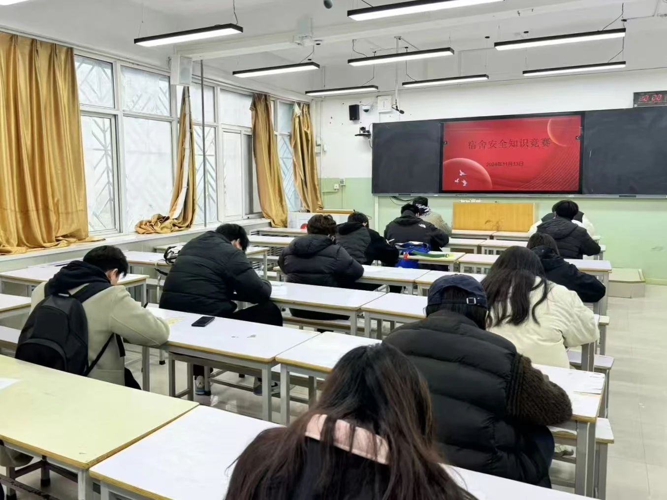 英国上市公司365