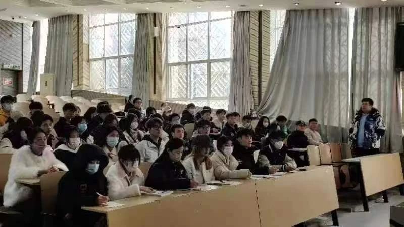 英国上市公司365