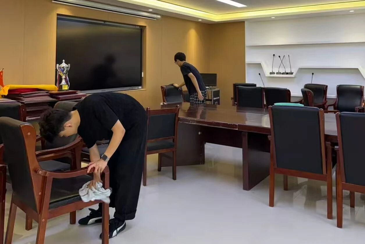 英国上市公司365