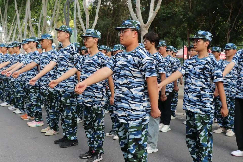英国上市公司365