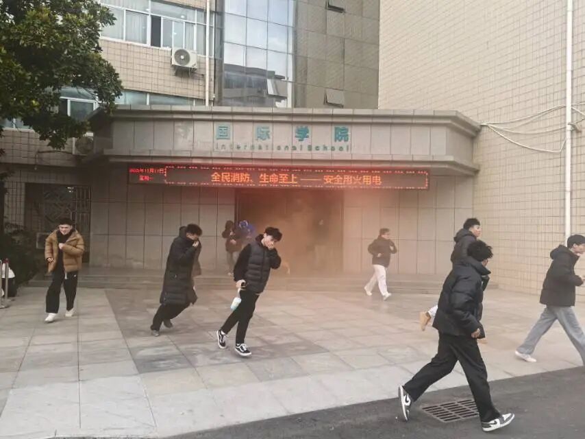 英国上市公司365