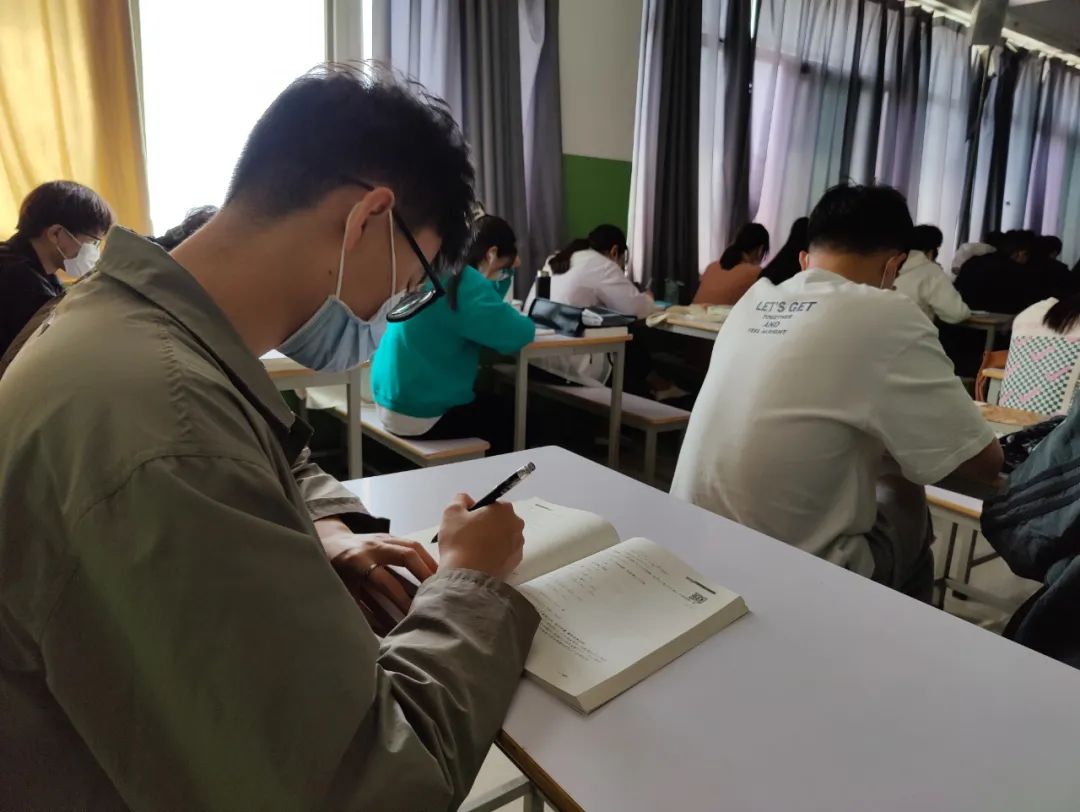 英国上市公司365