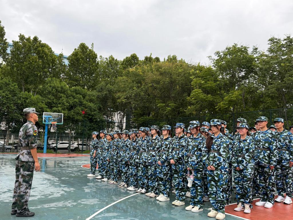 英国上市公司365