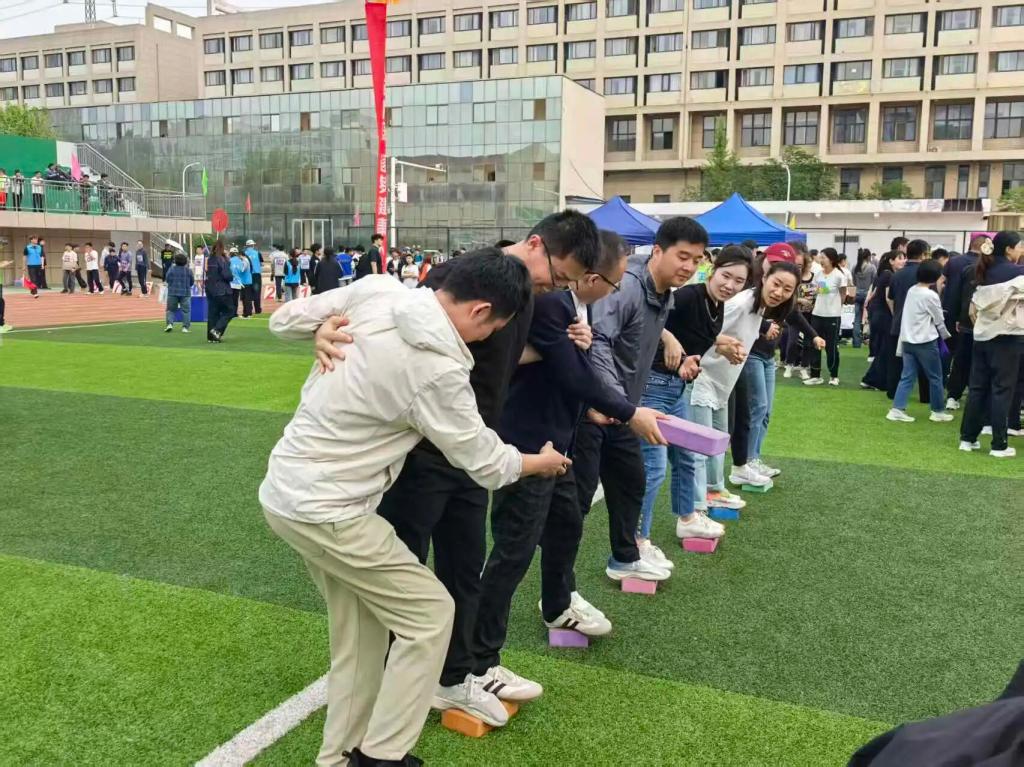 英国上市公司365