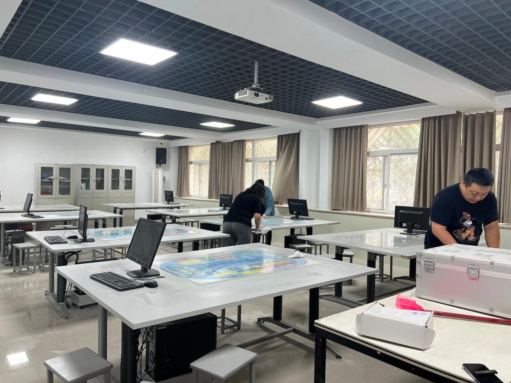 英国上市公司365