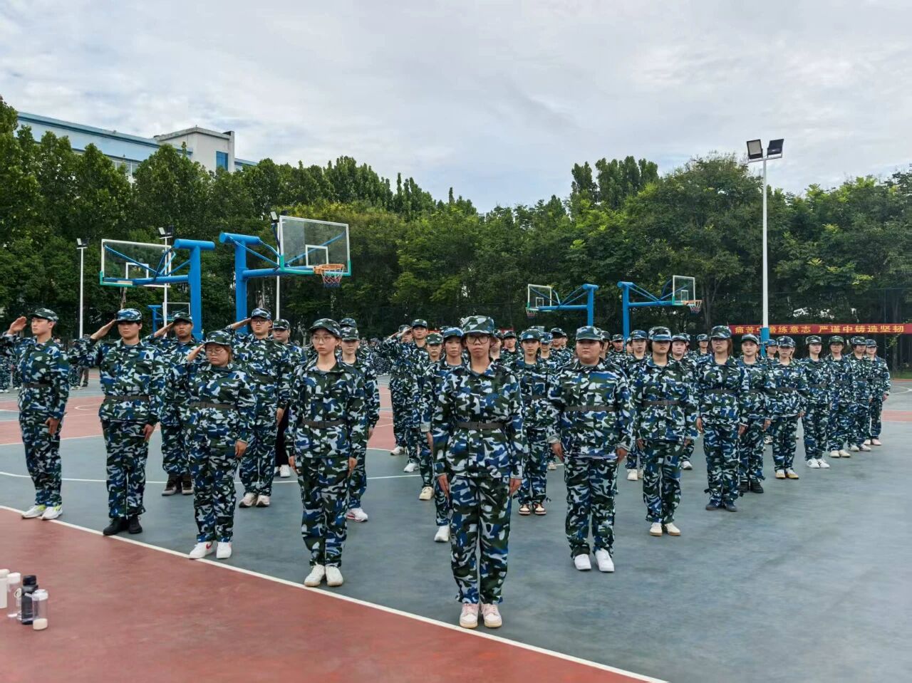 英国上市公司365