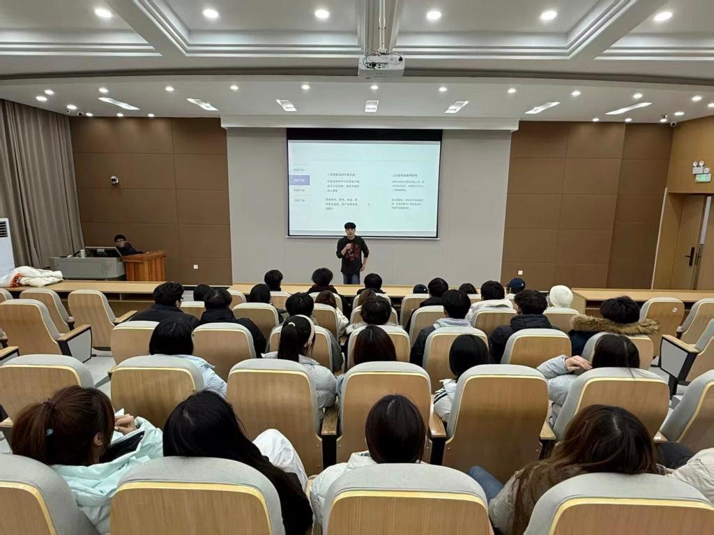 英国上市公司365