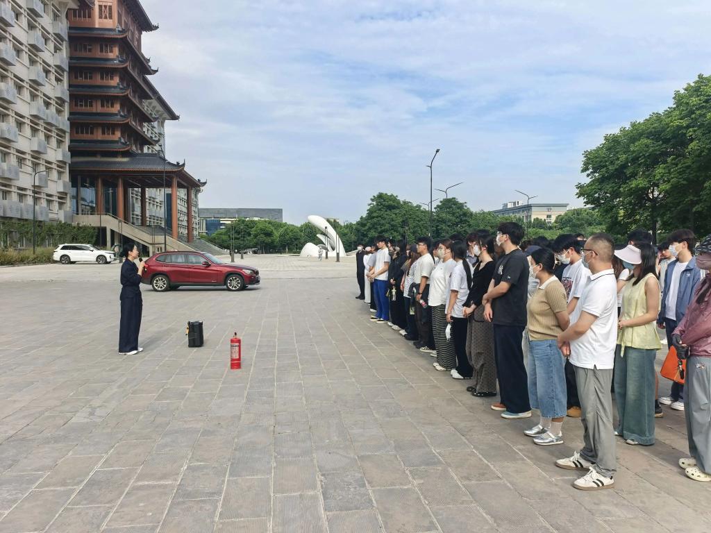 英国上市公司365