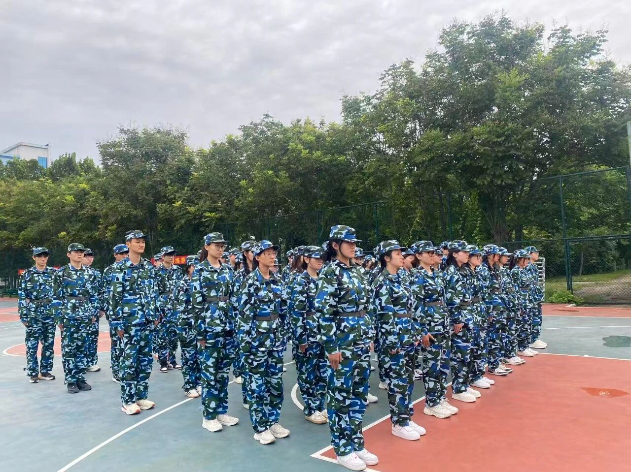 英国上市公司365