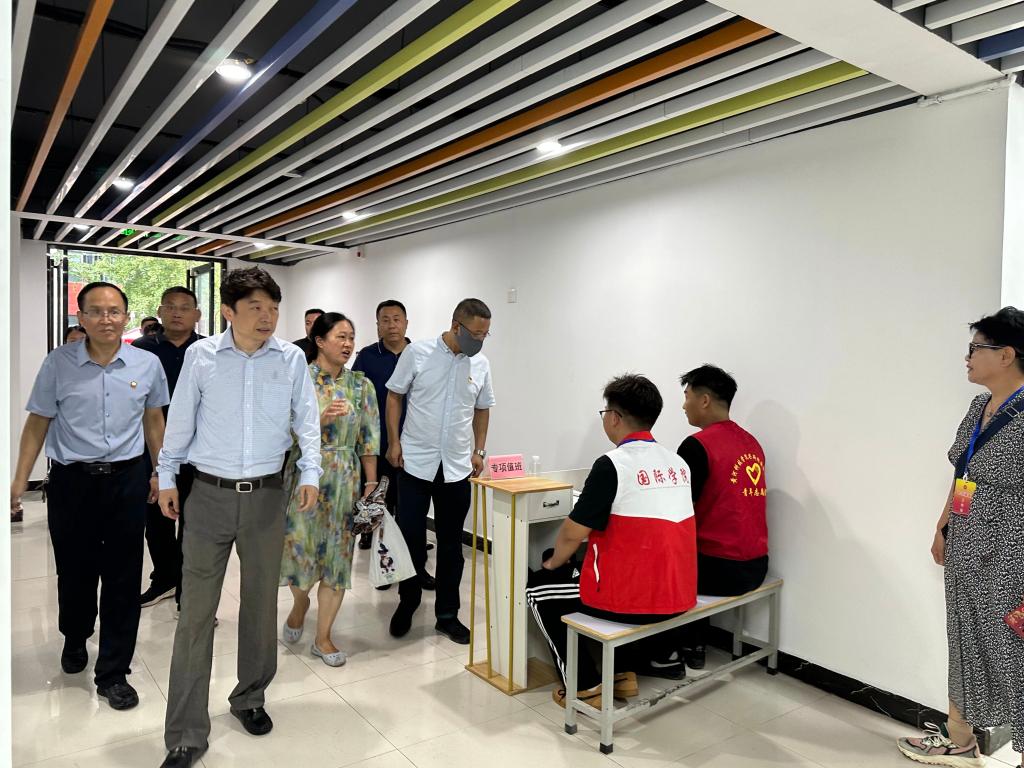 英国上市公司365