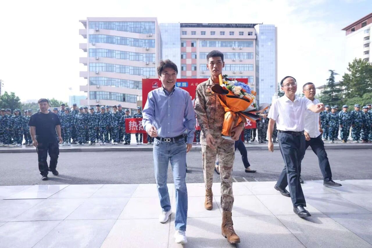 英国上市公司365