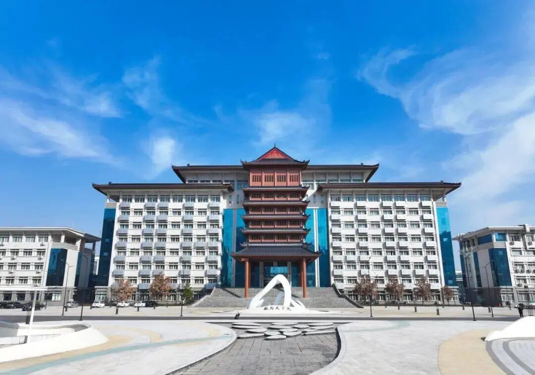 英国上市公司365