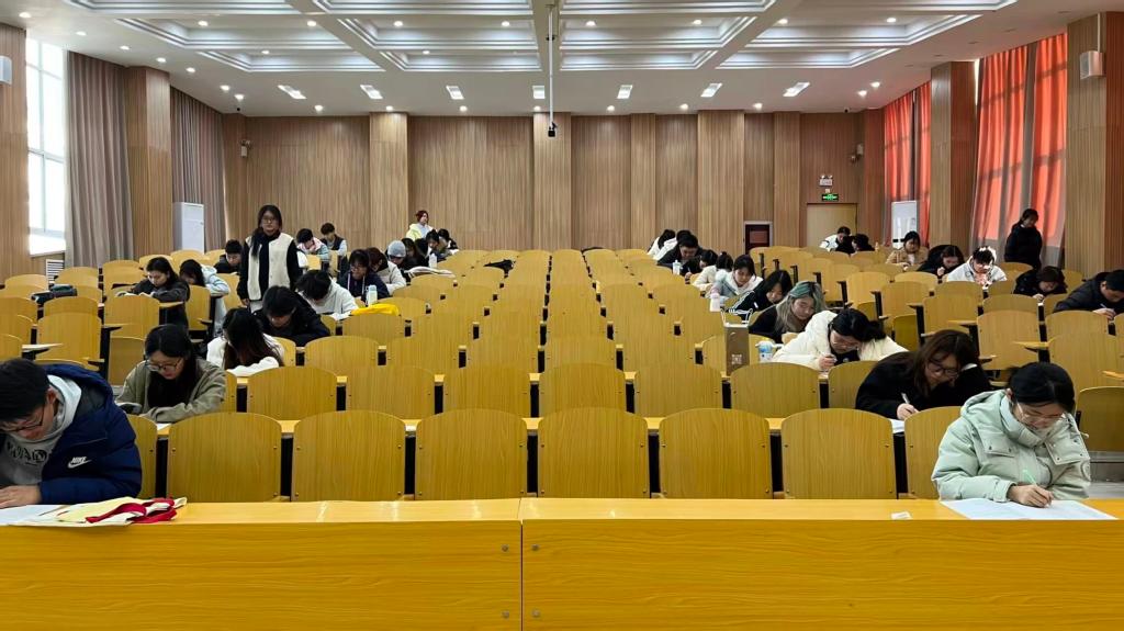 英国上市公司365