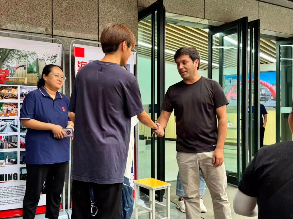 英国上市公司365