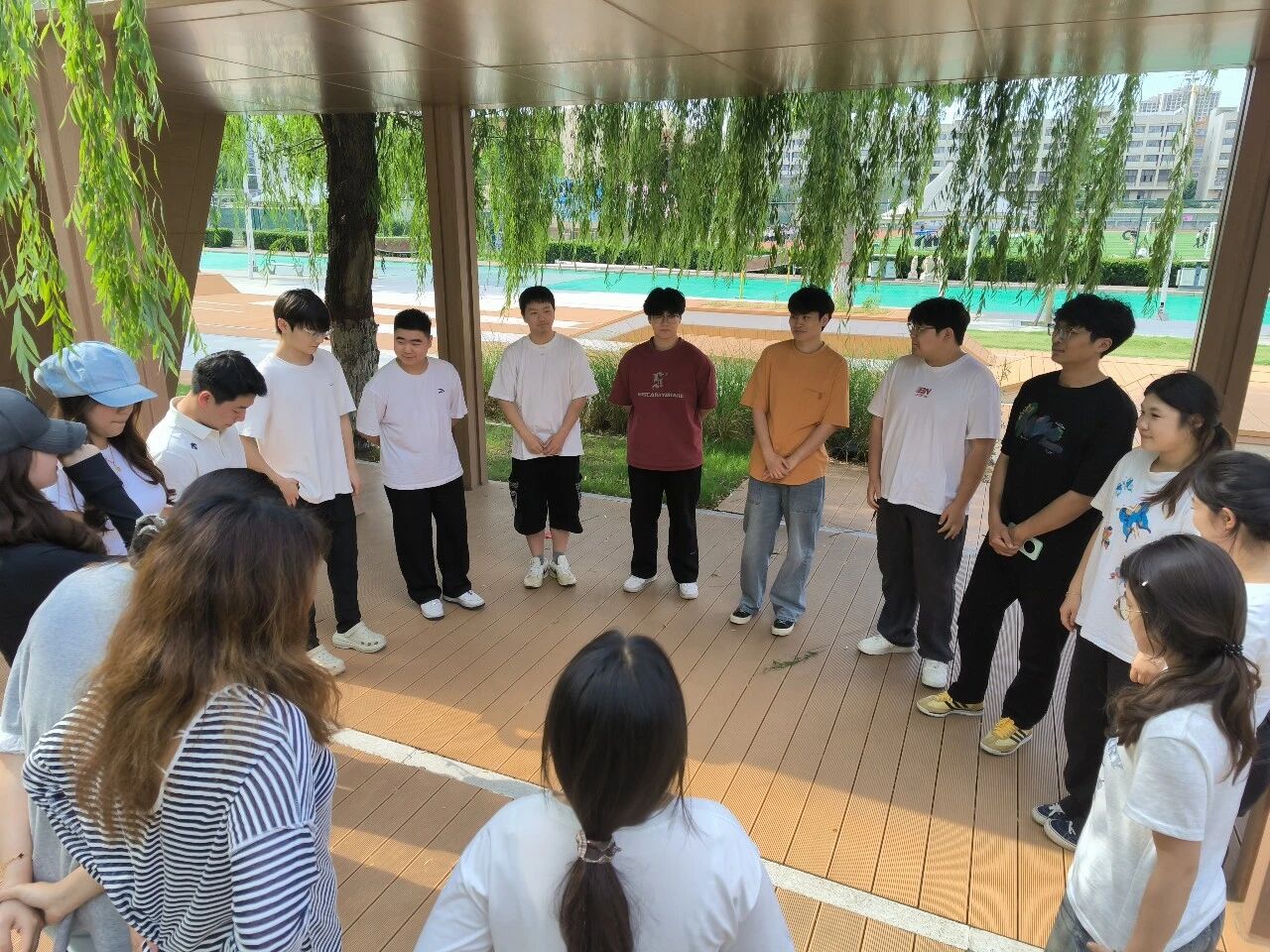 英国上市公司365
