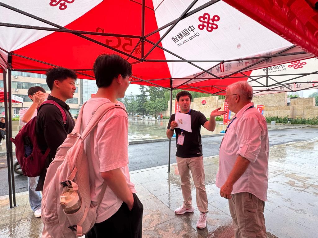 英国上市公司365