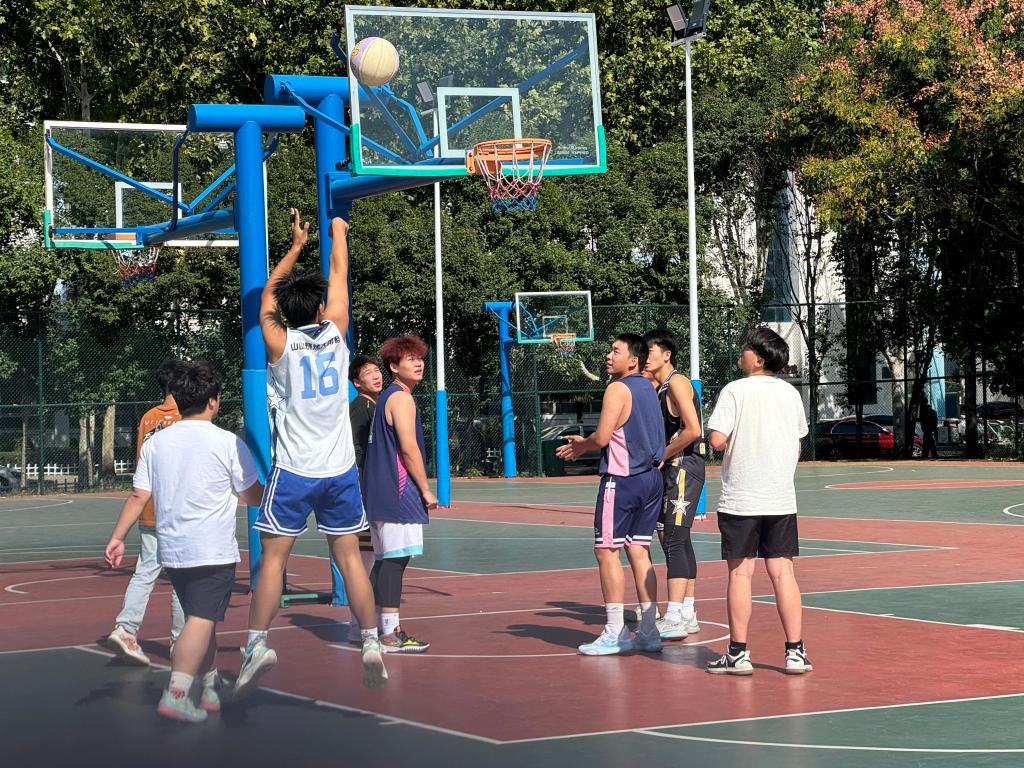 英国上市公司365