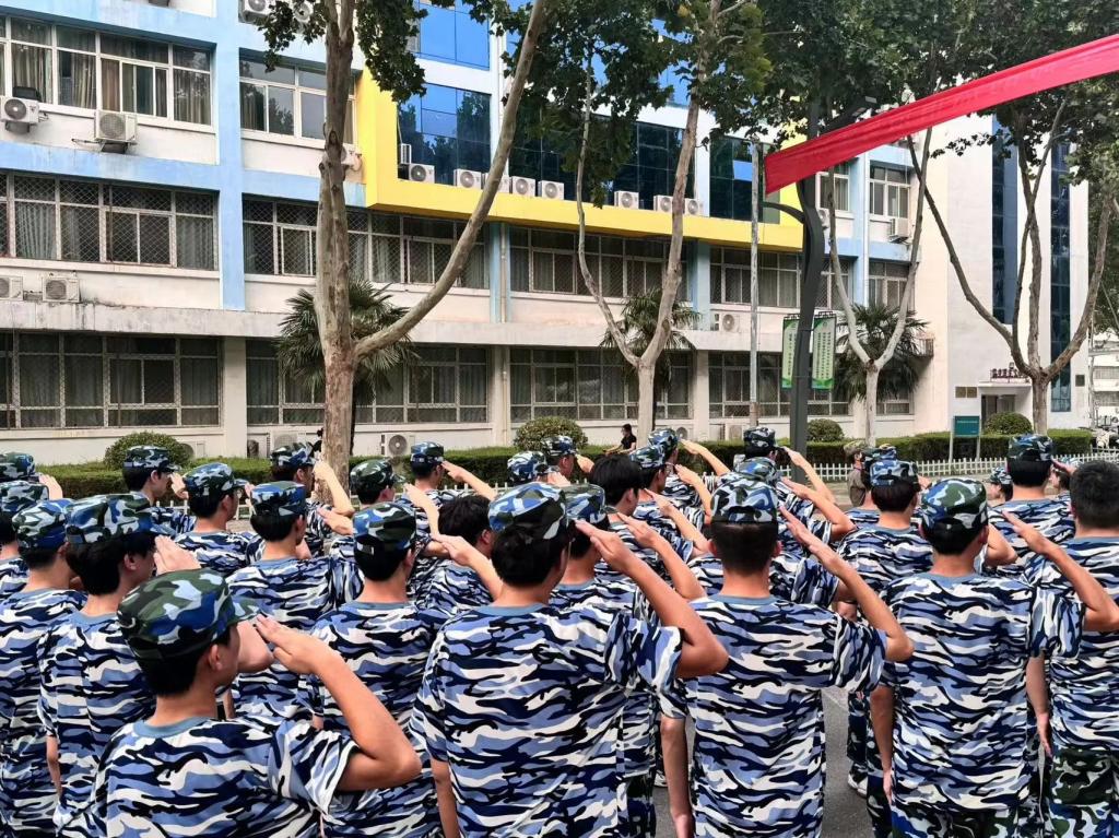 英国上市公司365