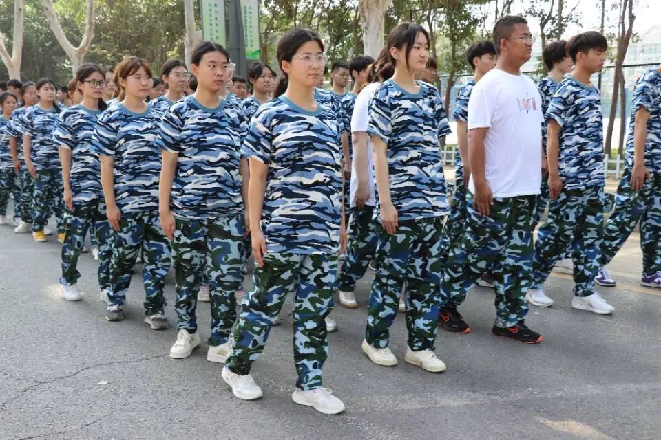 英国上市公司365