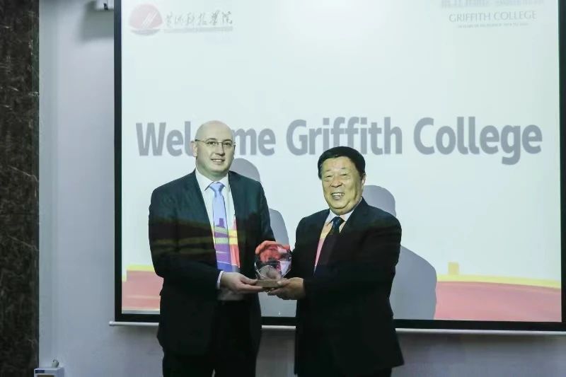 英国上市公司365