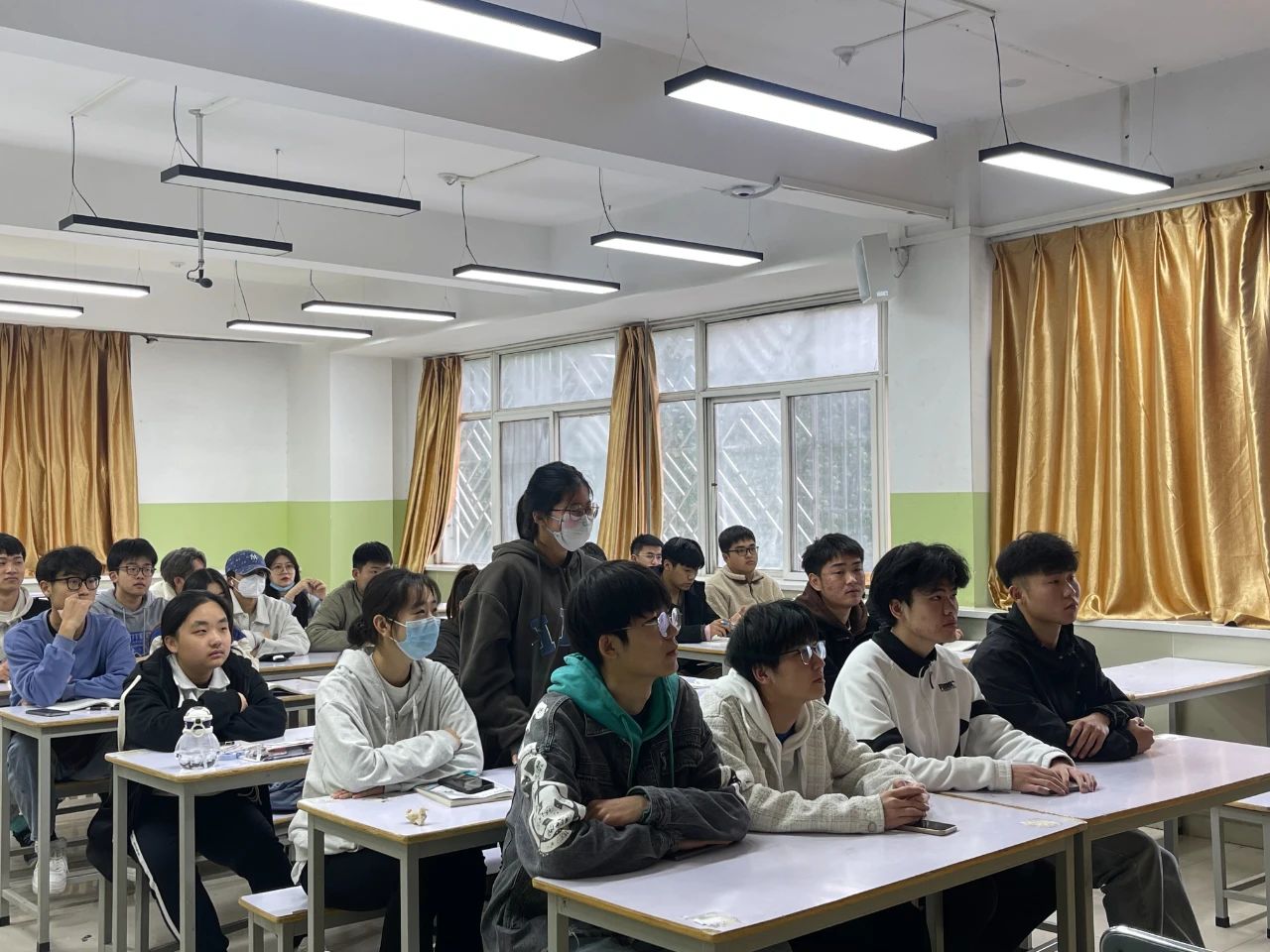 英国上市公司365