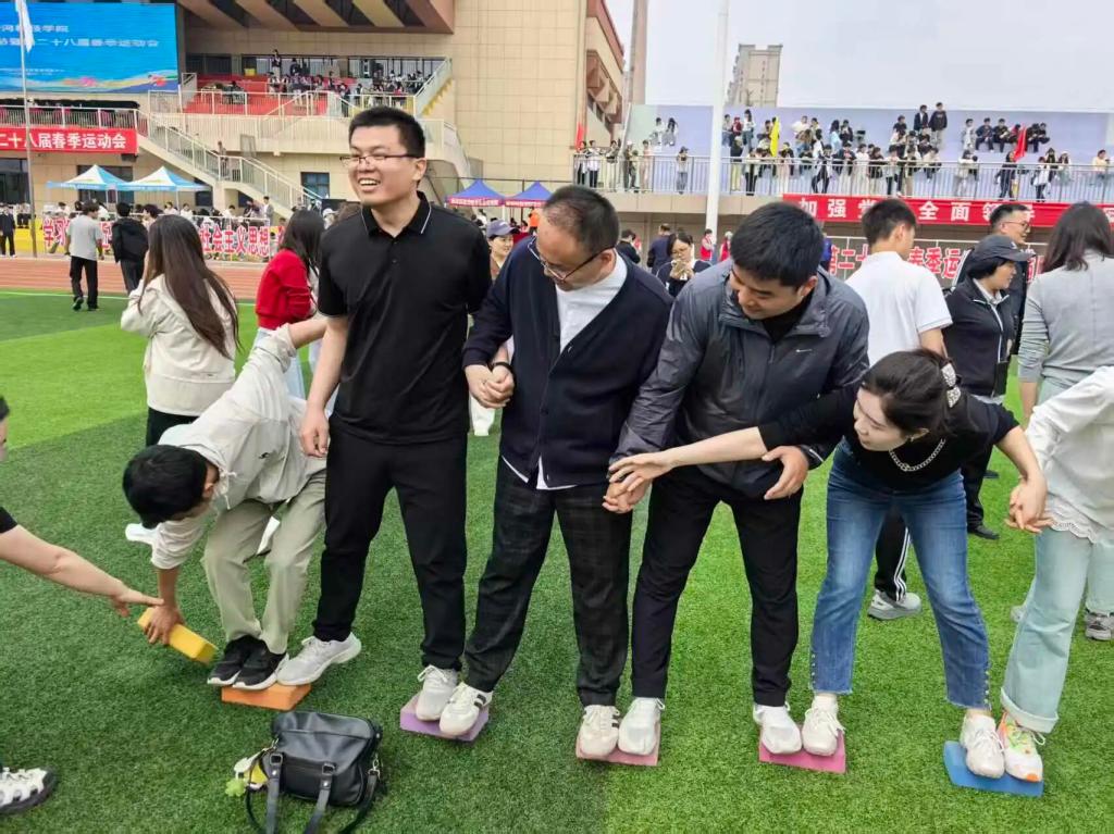 英国上市公司365