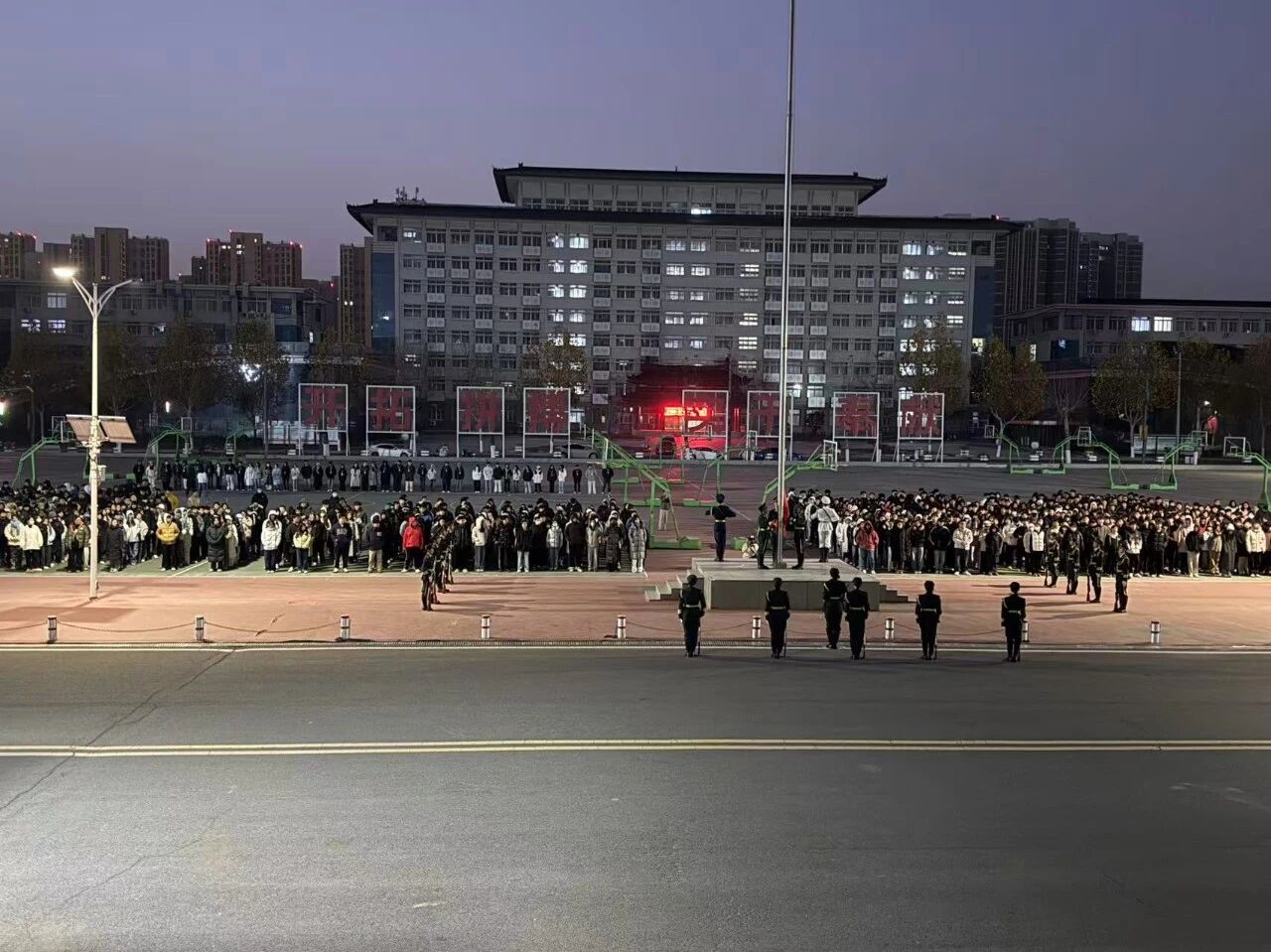 英国上市公司365