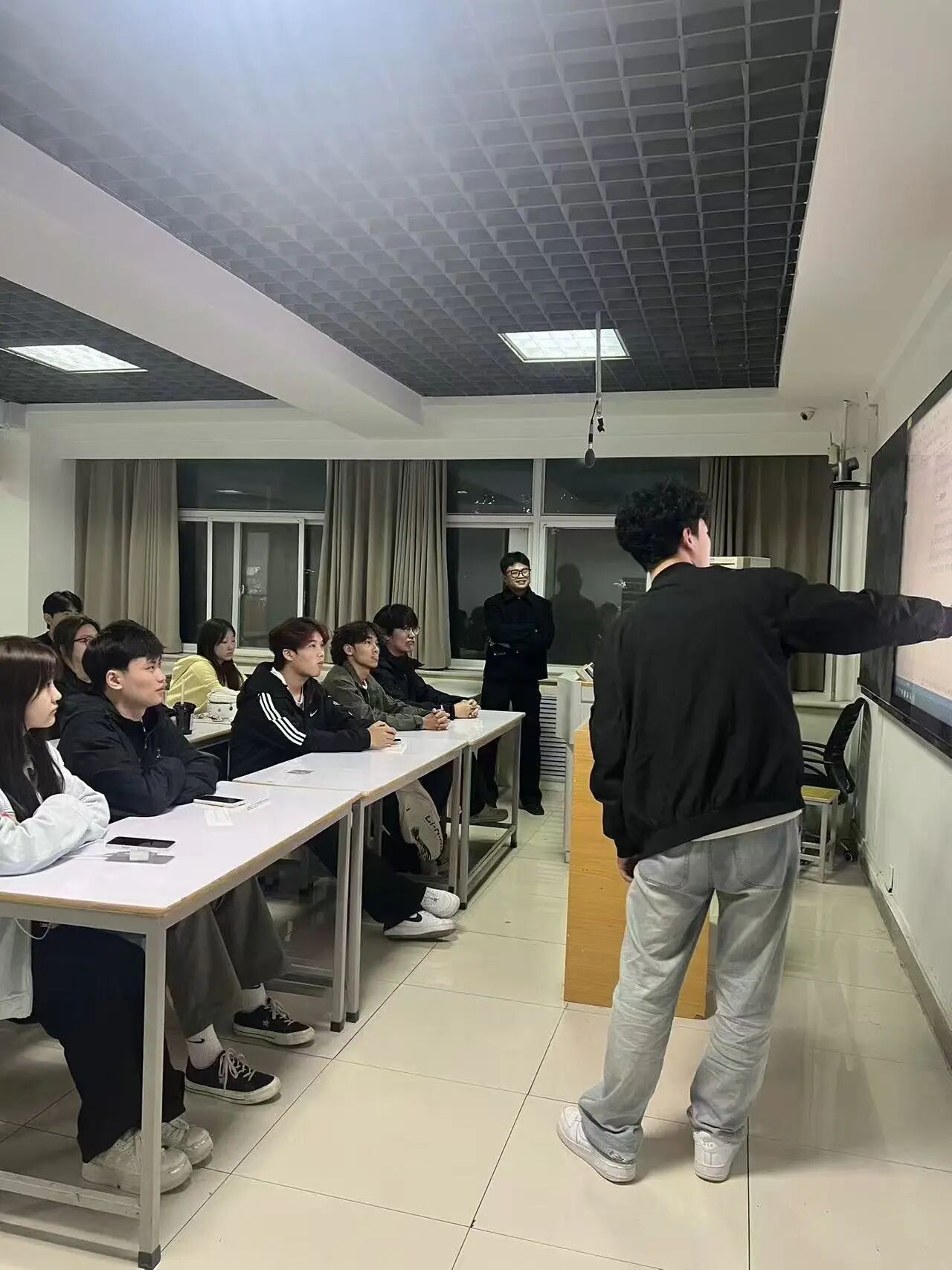 英国上市公司365