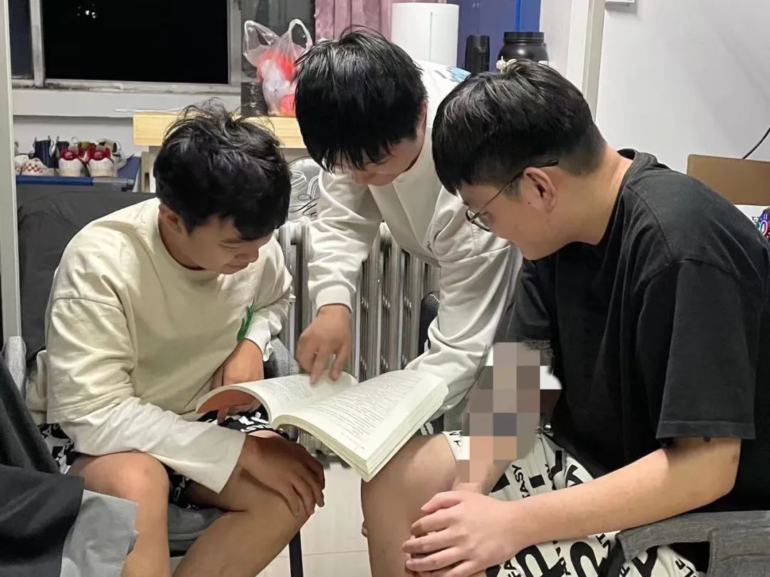 英国上市公司365