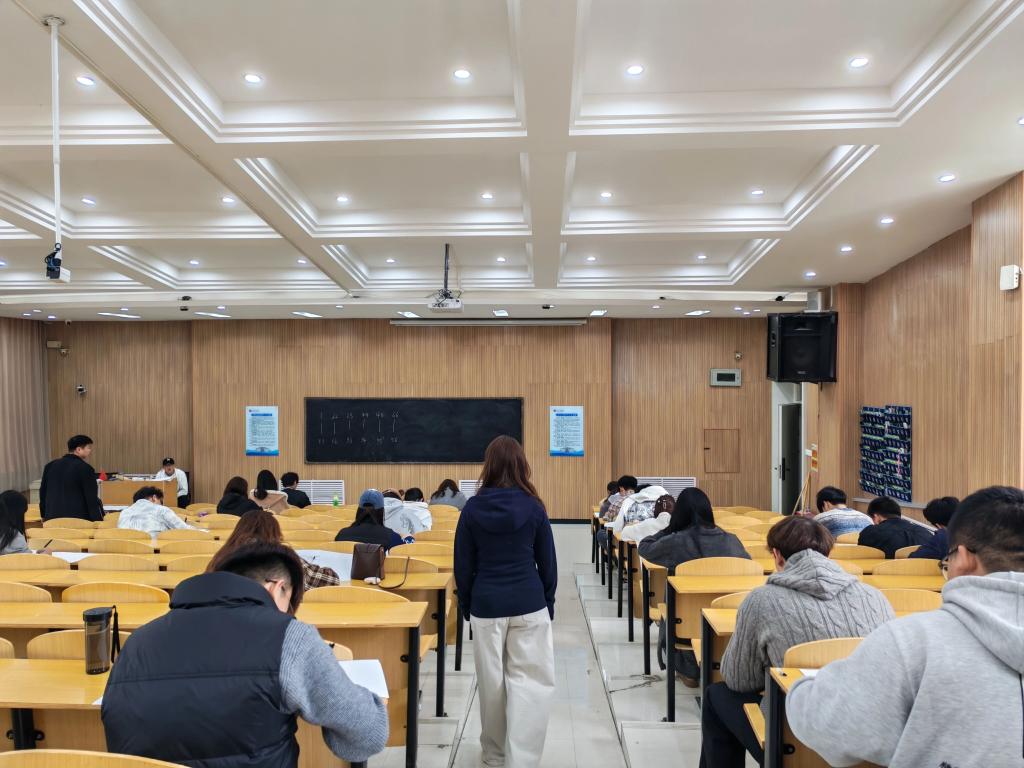 英国上市公司365