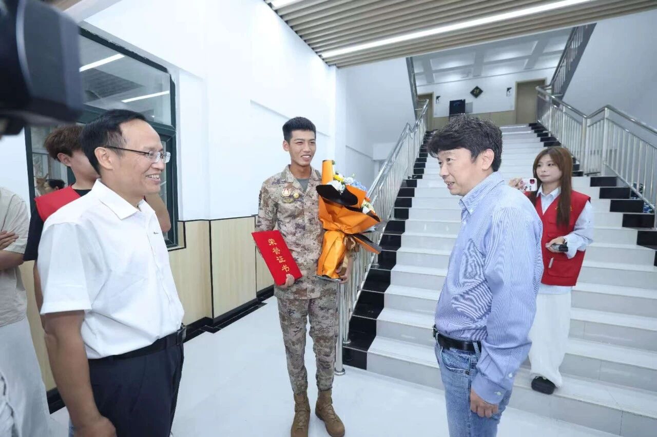 英国上市公司365