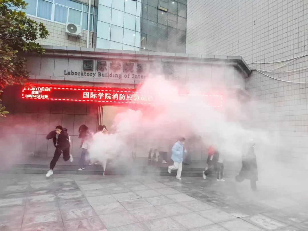 英国上市公司365