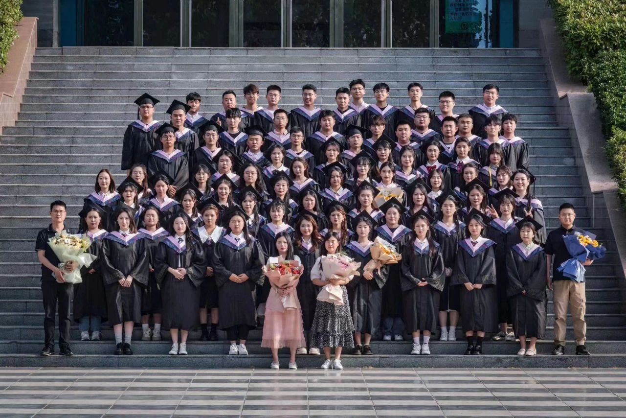 英国上市公司365