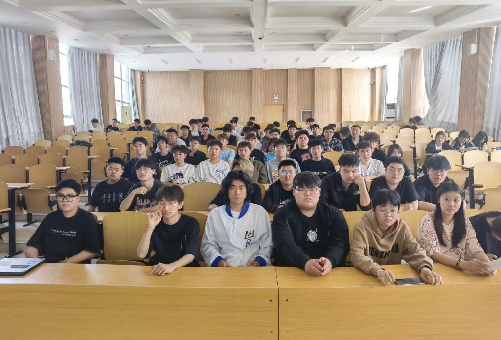 英国上市公司365