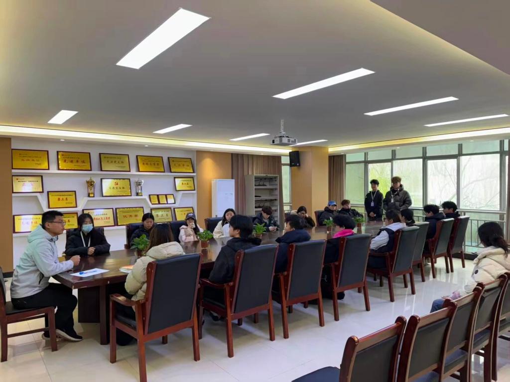 英国上市公司365