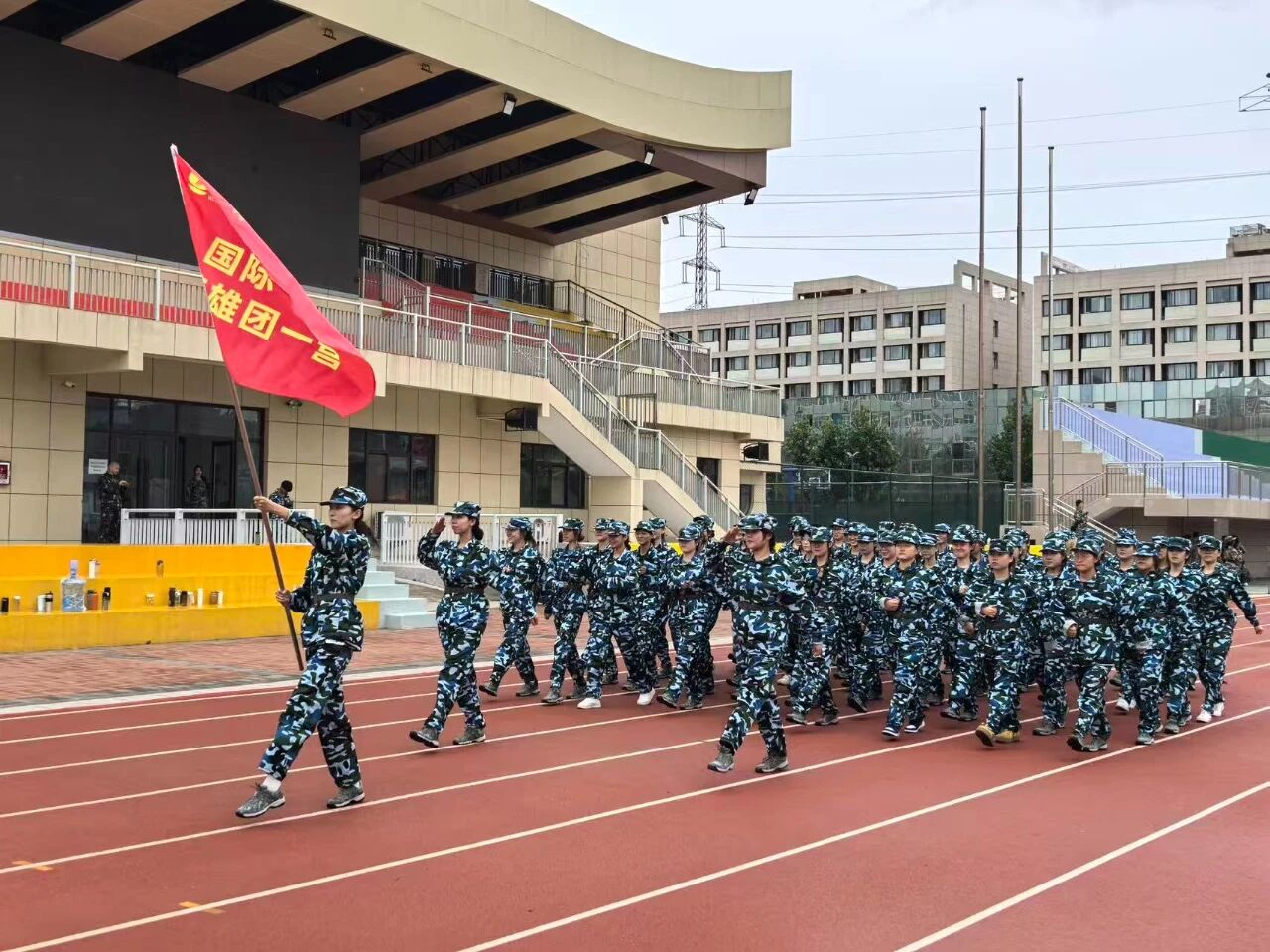 英国上市公司365