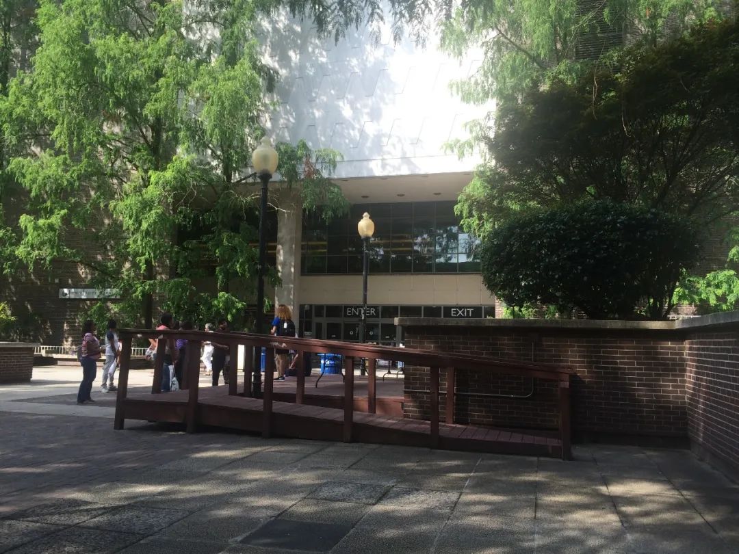 英国上市公司365