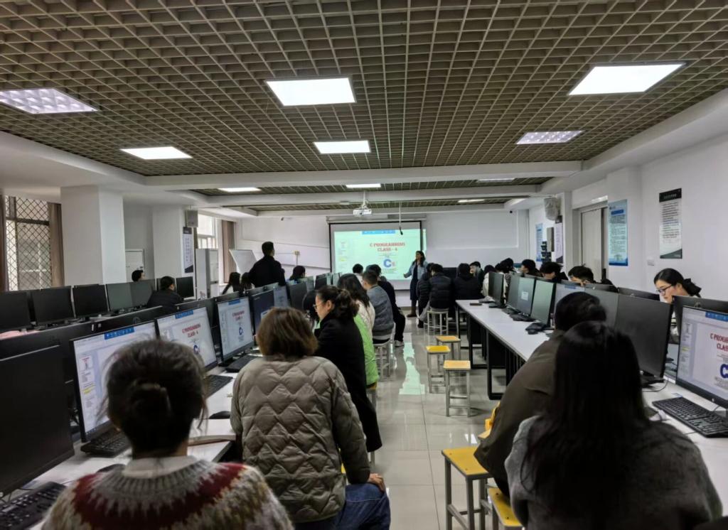 英国上市公司365