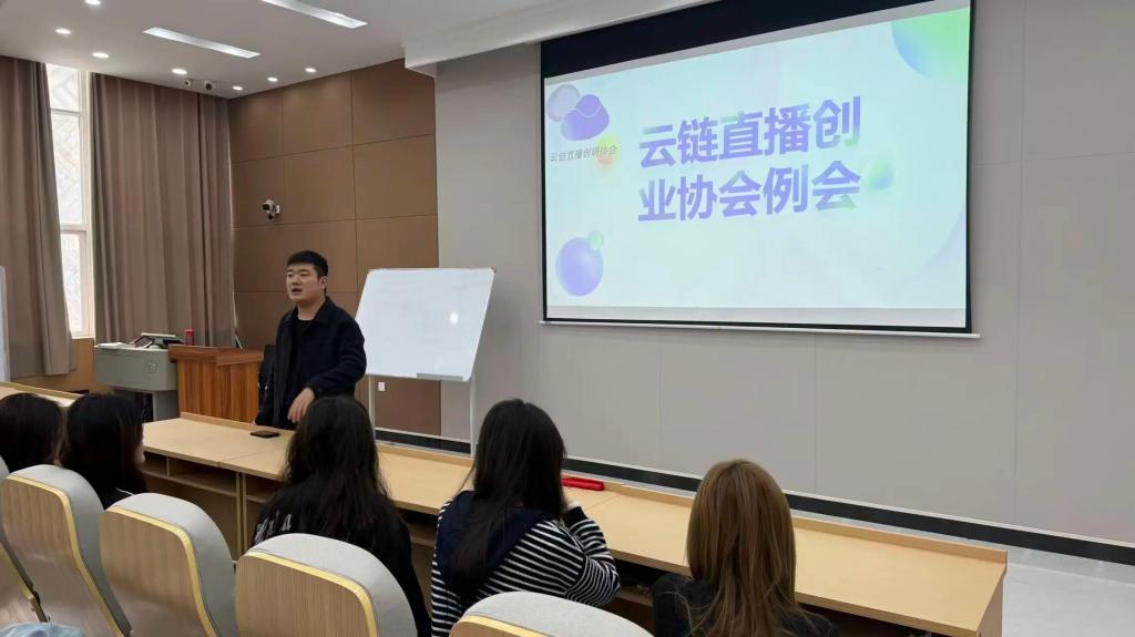 英国上市公司365