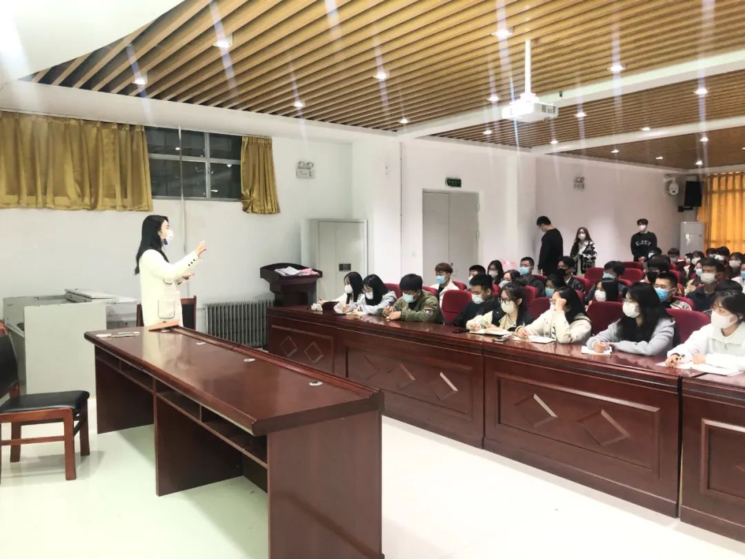 英国上市公司365