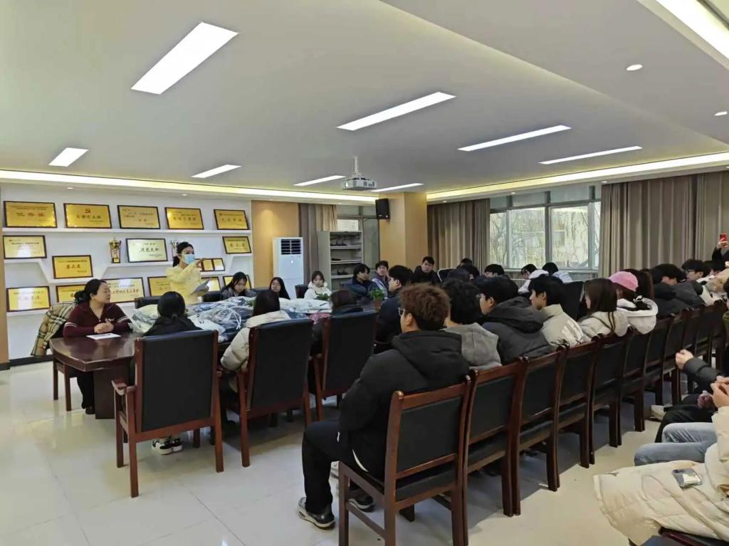 英国上市公司365