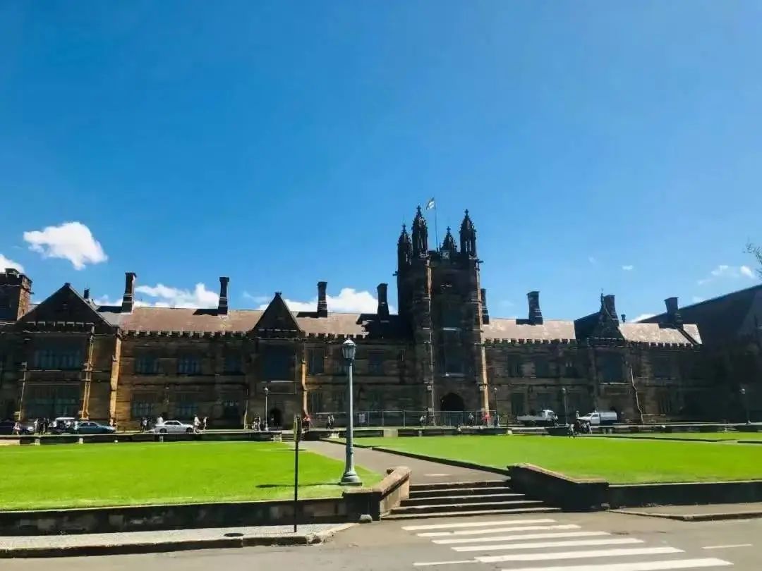 英国上市公司365