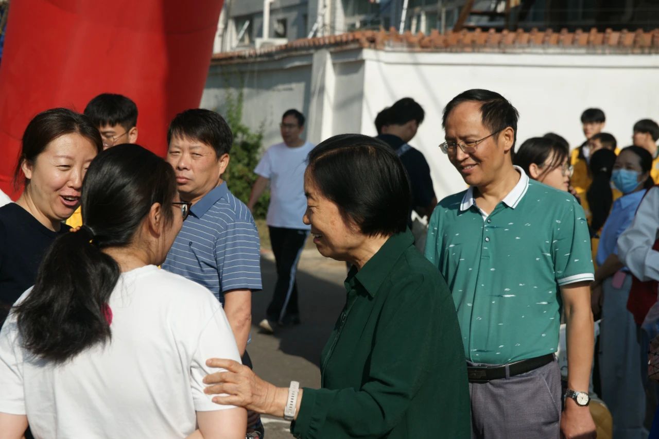 英国上市公司365
