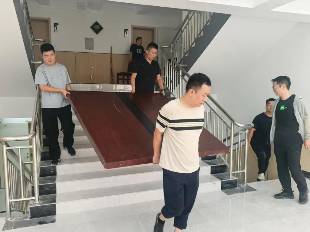 英国上市公司365