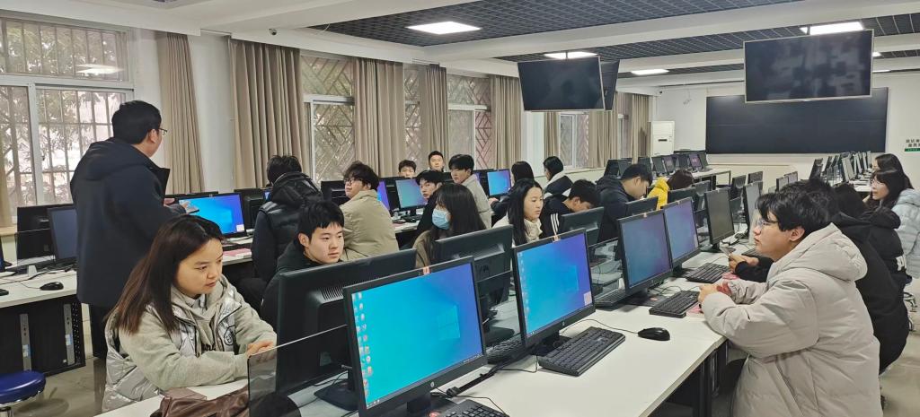 英国上市公司365