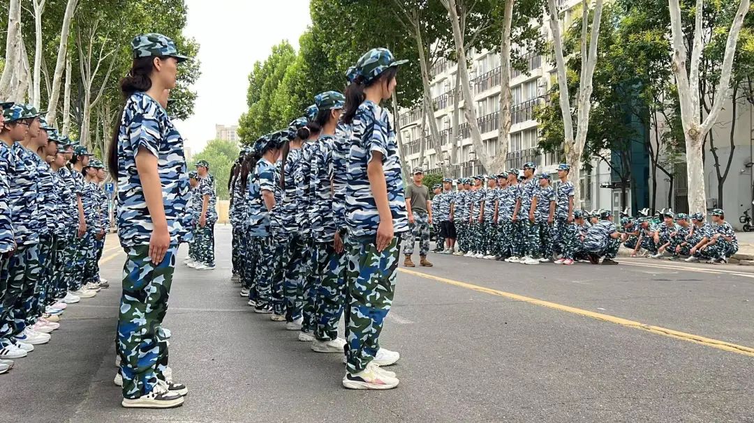 英国上市公司365