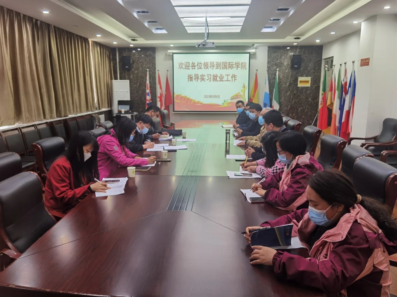 英国上市公司365